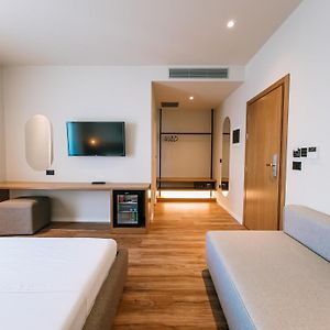 Camera con letto king size